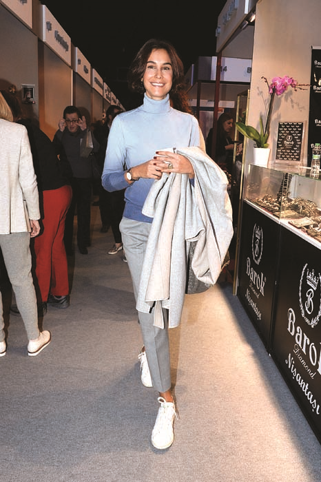 YILBAŞI ALIŞVERİŞ GÜNLERİNDE ÜNLÜ İSİMLER BULUŞTU