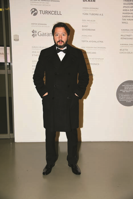 GALA MODERN’DE EĞİTİME DEV DESTEK