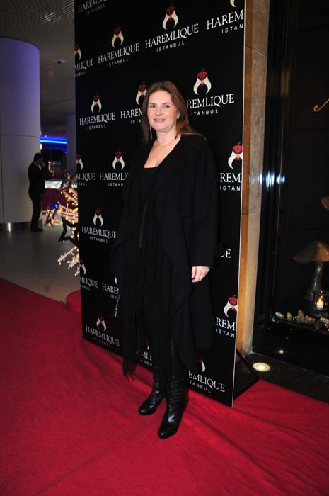 CAROLINE KOÇ VE BANU YENTÜRTEN ÇİFTE KUTLAMA