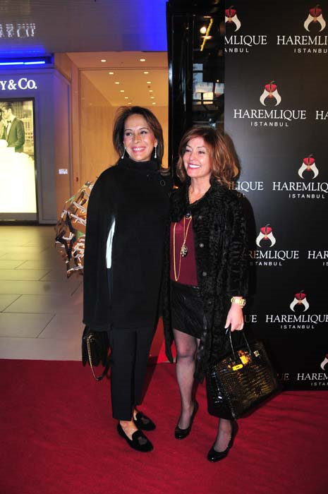 CAROLINE KOÇ VE BANU YENTÜRTEN ÇİFTE KUTLAMA