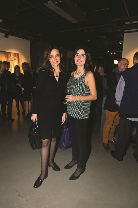 ONUR GÜLFİDAN SERGİSİNE İÇİNDEN MASAL GEÇEN AÇILIŞ 