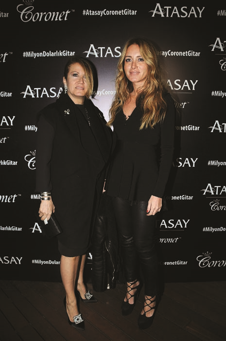 PIRLANTANIN IŞILTISI MÜZİĞİN ENERJİSİYLE BULUŞTU 