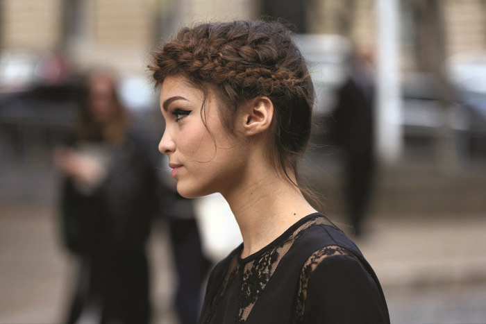 KIRMIZI HALININ EN GÖZDE  SAÇ MODELLERİ