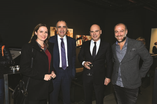 ONUR GÜLFİDAN SERGİSİNE İÇİNDEN MASAL GEÇEN AÇILIŞ 