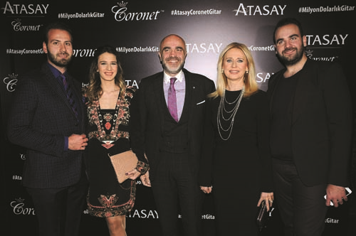 PIRLANTANIN IŞILTISI MÜZİĞİN ENERJİSİYLE BULUŞTU 