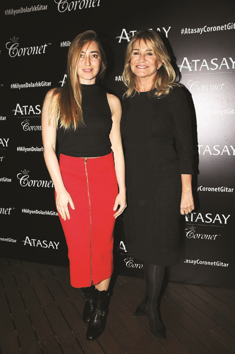 PIRLANTANIN IŞILTISI MÜZİĞİN ENERJİSİYLE BULUŞTU 