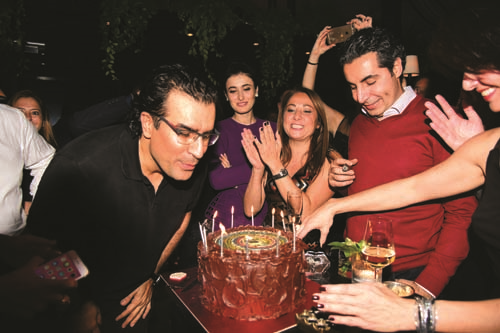 AHMET GÜNEŞTEKİN’E, DOSTLARINDAN  SÜRPRİZ YAŞ GÜNÜ DAVETİ 