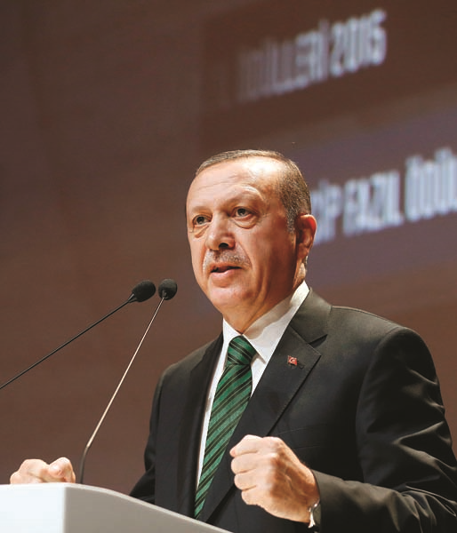 CUMHURBAŞKANI ERDOĞAN’IN  KATILIMIYLA “NECİP FAZIL  ÖDÜLLERİ” SAHİPLERİNİ BULDU