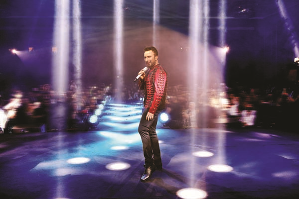 MEGASTAR TARKAN  KIBRIS’I COŞTURDU