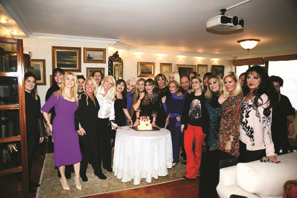 SÜRPRİZ DOĞUM GÜNÜ