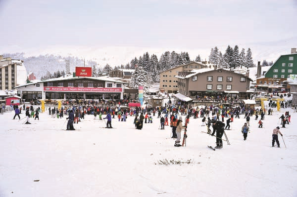 ULUDAĞ’IN ZİRVE NOKTASINDA YENİ YIL HEYECANI