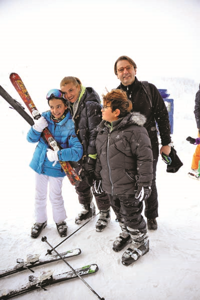 ULUDAĞ’IN ZİRVE NOKTASINDA YENİ YIL HEYECANI