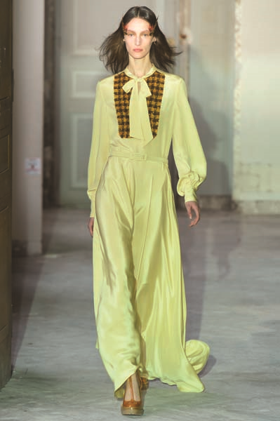 BELÇİKALI TASARIMCI VERONIQUE BRANQUINHO GÜÇLÜ VE ROMANTİK KADINLAR İÇİN TASARLIYOR