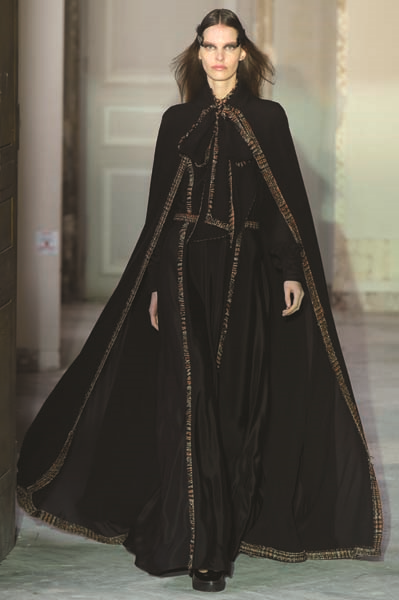 BELÇİKALI TASARIMCI VERONIQUE BRANQUINHO GÜÇLÜ VE ROMANTİK KADINLAR İÇİN TASARLIYOR