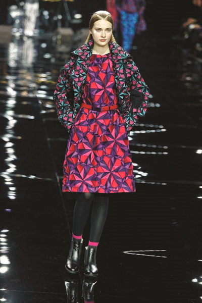 SEZONUN GÖZDESİ OPTİK DESENLER 