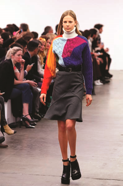 SEZONUN GÖZDESİ OPTİK DESENLER 