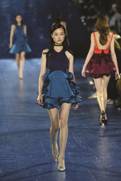 2016 İLKBAHAR-YAZ MODASINDA ÖNE ÇIKAN TRENDLER 