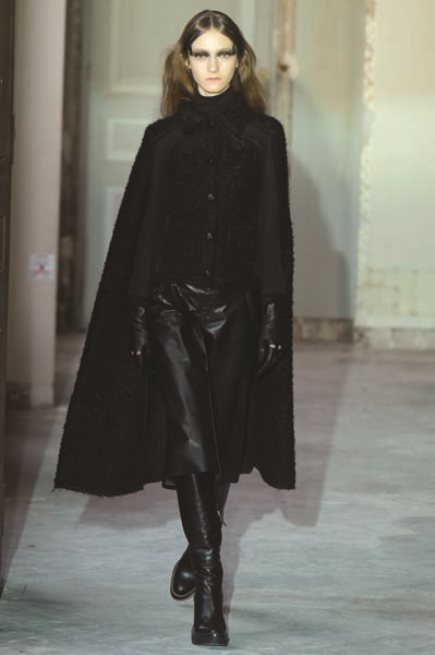 BELÇİKALI TASARIMCI VERONIQUE BRANQUINHO GÜÇLÜ VE ROMANTİK KADINLAR İÇİN TASARLIYOR