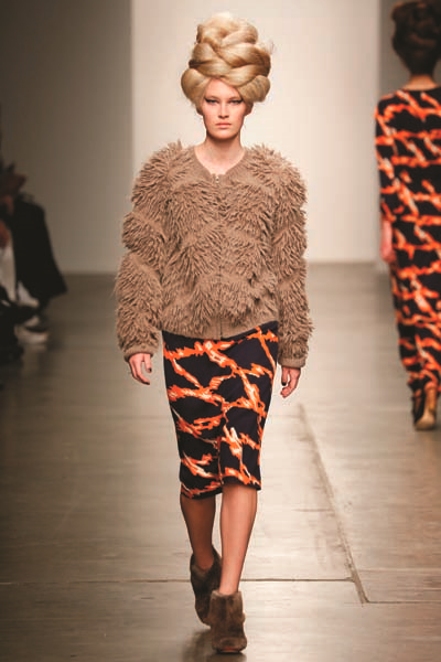 A DETACHER’NİN YARATICISI MONA KOWALSKA KİTAPLARDAN İLHAM ALIYOR