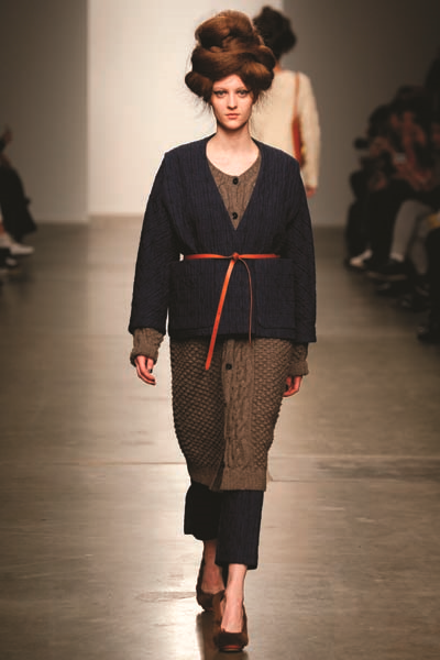 A DETACHER’NİN YARATICISI MONA KOWALSKA KİTAPLARDAN İLHAM ALIYOR