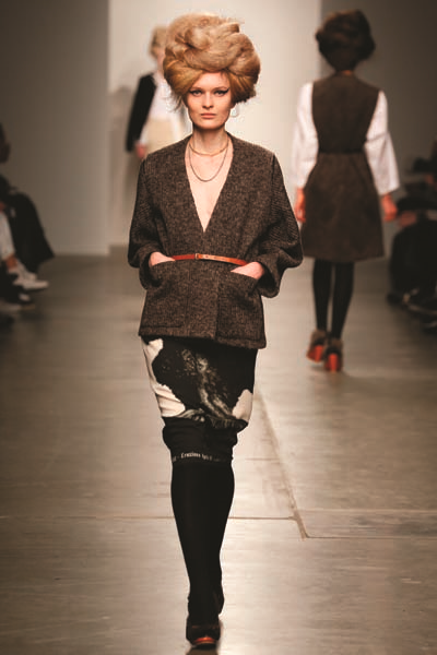 A DETACHER’NİN YARATICISI MONA KOWALSKA KİTAPLARDAN İLHAM ALIYOR