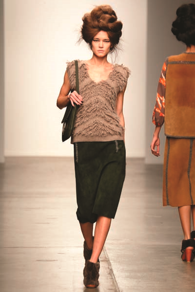 A DETACHER’NİN YARATICISI MONA KOWALSKA KİTAPLARDAN İLHAM ALIYOR