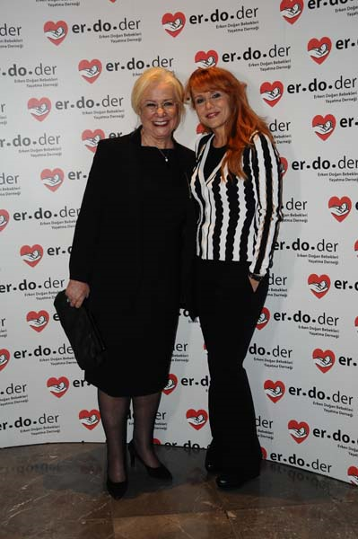 ERDODER DERNEĞİ ÜYELERİ CHRİS BOTTİ KONSERİNDE BİR ARAYA GELDİ