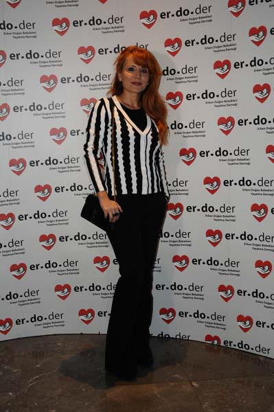 ERDODER DERNEĞİ ÜYELERİ CHRİS BOTTİ KONSERİNDE BİR ARAYA GELDİ