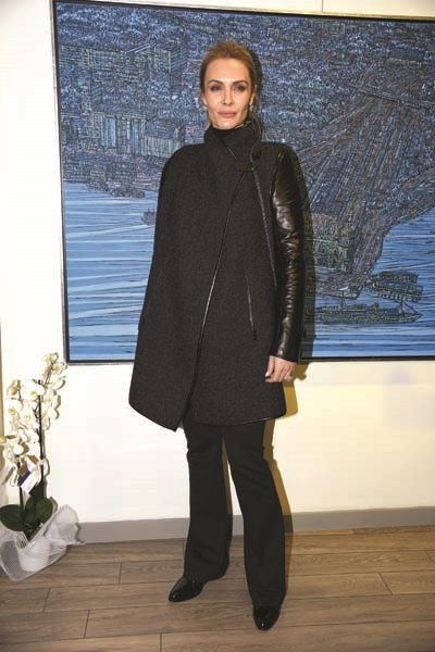 DEVRİM ERBİL’DEN ŞİİRSEL ÇEŞİTLEMELER SERGİSİ