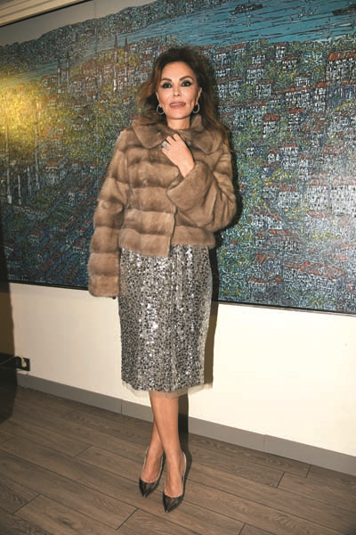 DEVRİM ERBİL’DEN ŞİİRSEL ÇEŞİTLEMELER SERGİSİ