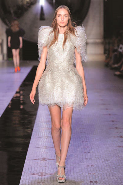 DİCE KAYEK’TEN 4. HAUTE COUTURE DEFİLESİ