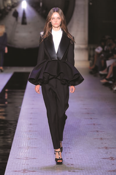 DİCE KAYEK’TEN 4. HAUTE COUTURE DEFİLESİ