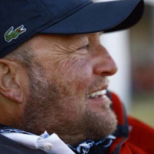 ÖZEL FOTOĞRAFLARLA MUSTAFA V. KOÇ