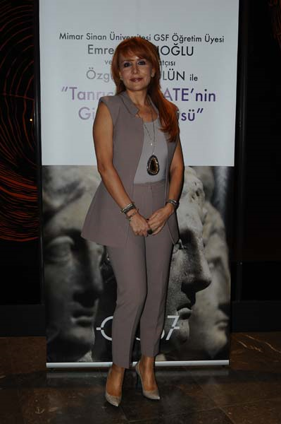 EPOS 7 DERNEĞİ TİYATRODA BİR ARAYA GELDİ