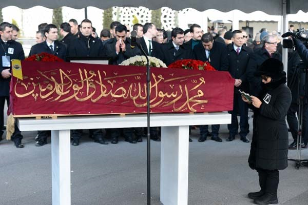 MUSTAFA KOÇ SON YOLCULUĞUNA UĞURLANDI