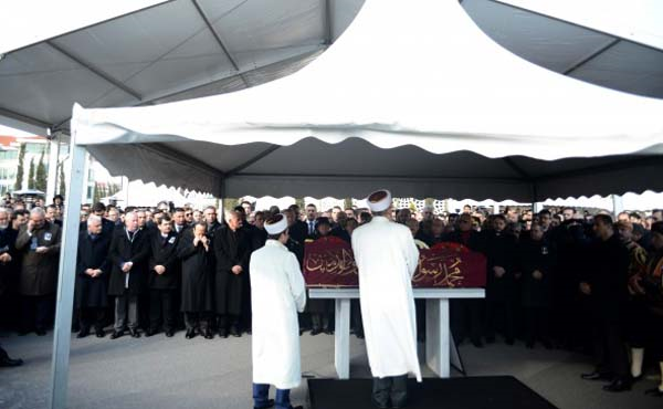 MUSTAFA KOÇ SON YOLCULUĞUNA UĞURLANDI