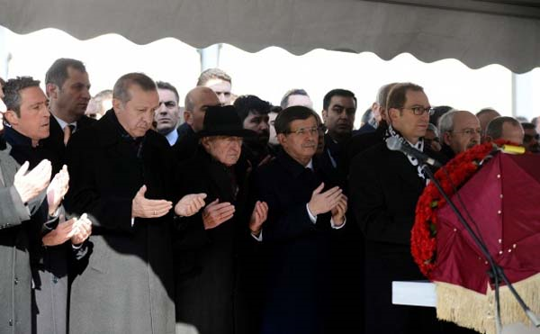 MUSTAFA KOÇ SON YOLCULUĞUNA UĞURLANDI