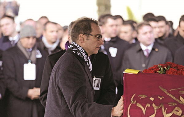 ZAMANSIZ VEDA EDEN MUSTAFA KOÇ’U BİNLERCE SEVENİ UĞURLADI