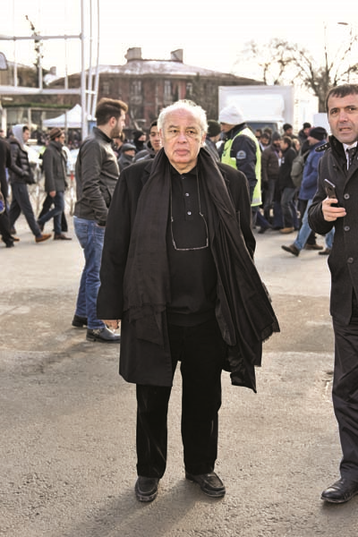 ZAMANSIZ VEDA EDEN MUSTAFA KOÇ’U BİNLERCE SEVENİ UĞURLADI