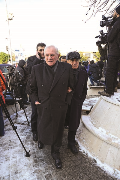 ZAMANSIZ VEDA EDEN MUSTAFA KOÇ’U BİNLERCE SEVENİ UĞURLADI