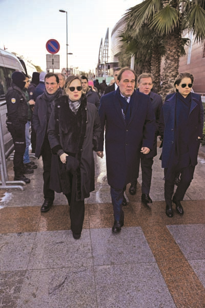 ZAMANSIZ VEDA EDEN MUSTAFA KOÇ’U BİNLERCE SEVENİ UĞURLADI