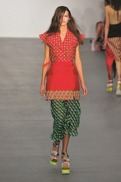 2016 İLKBAHAR/YAZ DEFİLELERİNDE  MAKYAJ TRENDLERİ