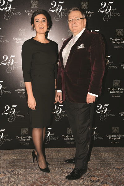 ÇIRAĞAN SARAYI’NDA 25. YIL KUTLAMASI