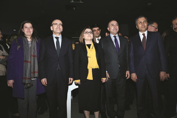 DİLEK HANİF’TEN ZEUGMA MOZAİK MÜZESİ’NDE DEFİLE