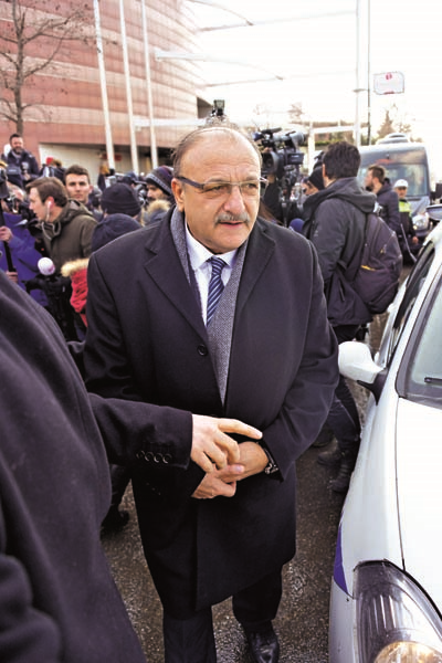 ZAMANSIZ VEDA EDEN MUSTAFA KOÇ’U BİNLERCE SEVENİ UĞURLADI