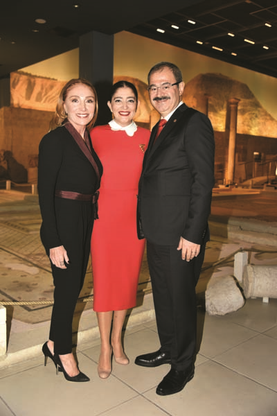 DİLEK HANİF’TEN ZEUGMA MOZAİK MÜZESİ’NDE DEFİLE