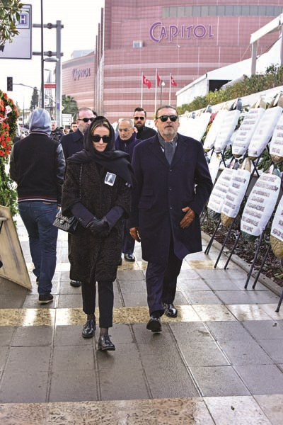 ZAMANSIZ VEDA EDEN MUSTAFA KOÇ’U BİNLERCE SEVENİ UĞURLADI