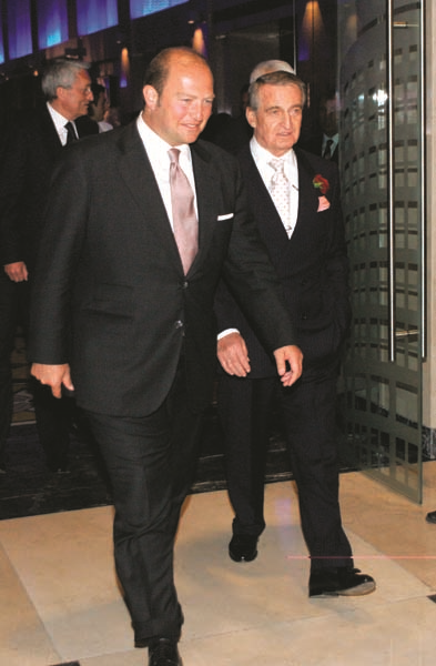 TÜRKİYE VE İŞ DÜNYASININ BÜYÜK KAYBI MUSTAFA KOÇ