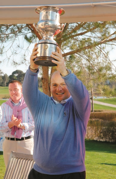 TÜRKİYE VE İŞ DÜNYASININ BÜYÜK KAYBI MUSTAFA KOÇ