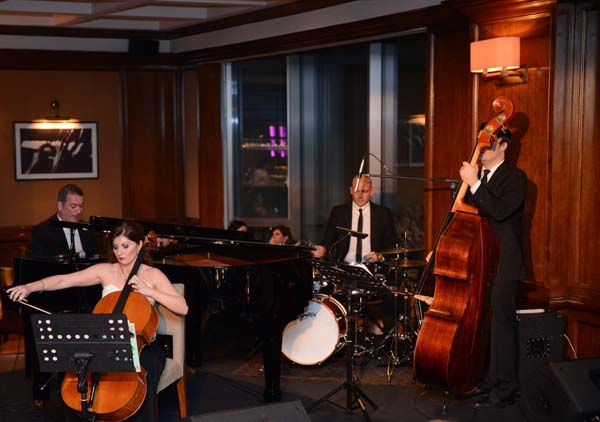 CAZ GECELERİ KEREM GÖRSEV İLE BAŞLADI